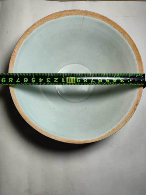 古玩陶瓷湖田窯刻仰蓮紋面包碗拍賣,當前價格2600元
