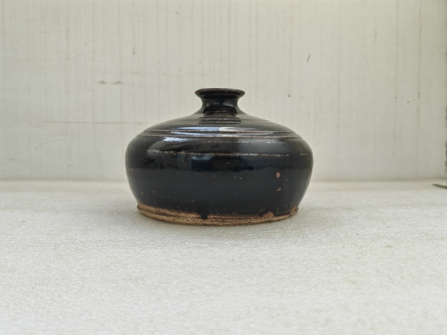 古玩陶瓷褐釉瓶拍賣，當前價格998元