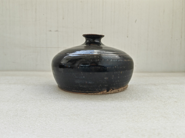 古玩陶瓷褐釉瓶拍賣，當前價格998元