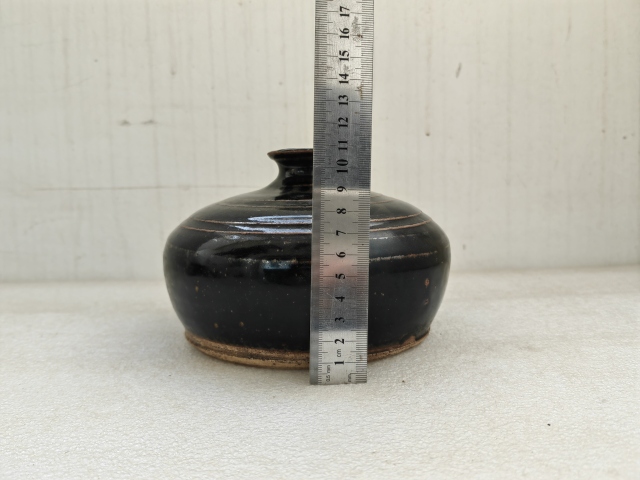 古玩陶瓷褐釉瓶拍賣，當前價格998元