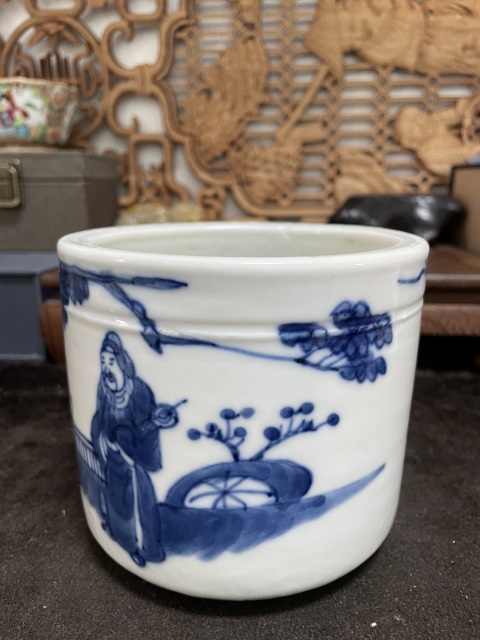 古玩陶瓷三星高照?qǐng)D青花圈足筒式香爐拍賣(mài),當(dāng)前價(jià)格5000元