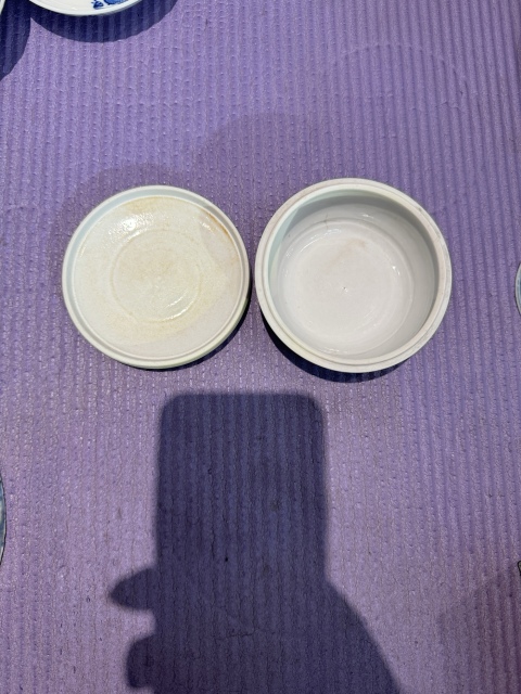 古玩陶瓷青花蓮蓬造型蓋盒拍賣，當前價格6500元