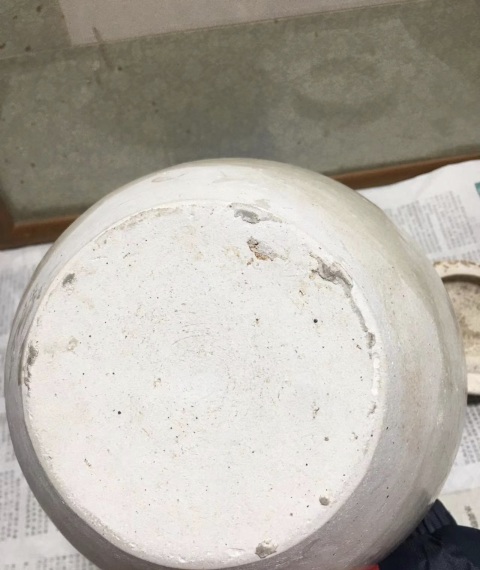 古玩陶瓷隋唐·兔系白瓷蓋罐拍賣,當(dāng)前價(jià)格60000元