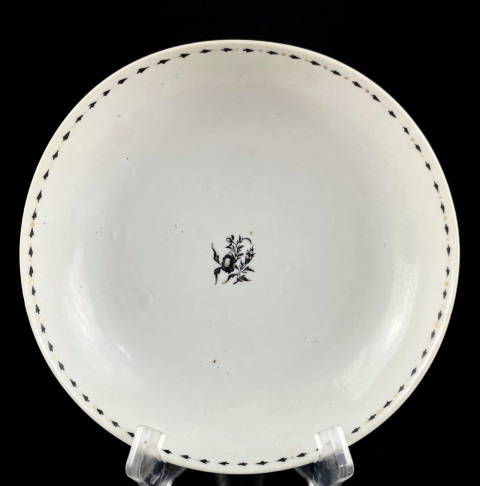 古玩陶瓷（套裝）清乾隆花卉紋描金碗盤一套拍賣，當前價格1700元