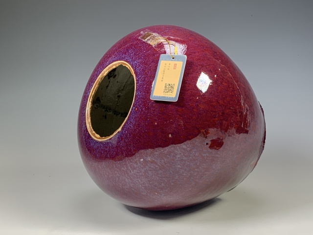 古玩陶瓷乾隆清中期·窯變紅釉西瓜蓋罐拍賣，當前價格9800元