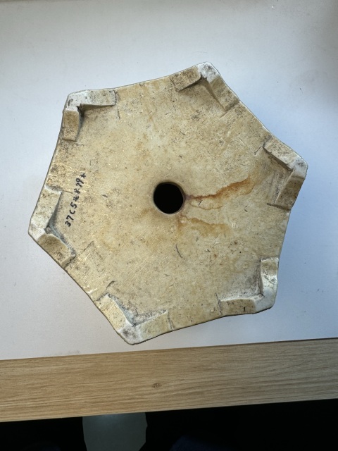 古玩陶瓷青花云龍三現(xiàn)圖六方花盆拍賣，當(dāng)前價(jià)格3900元