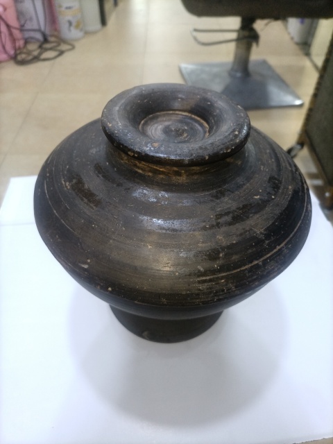 古玩陶瓷戰(zhàn)漢館藏級精品灰陶磨光大豆罐拍賣,當(dāng)前價格5800元