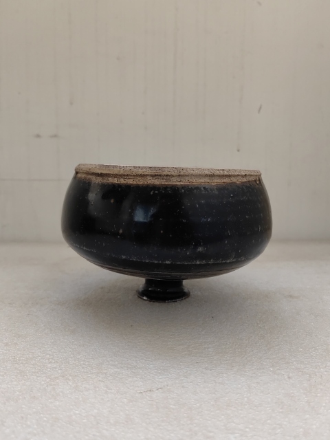 古玩陶瓷褐釉瓶拍賣，當前價格998元