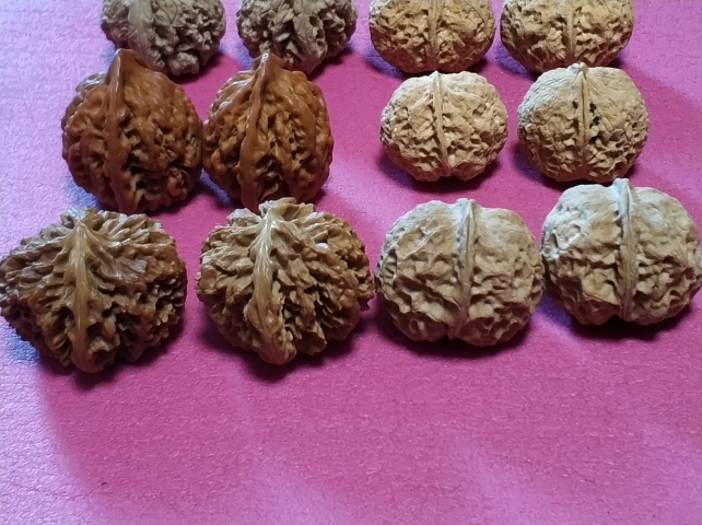古玩雜項文玩核桃拍賣,當前價格660元