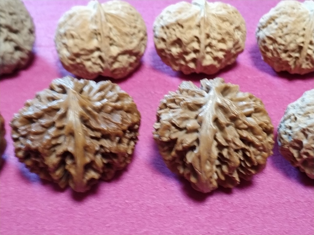 古玩雜項文玩核桃拍賣,當前價格660元