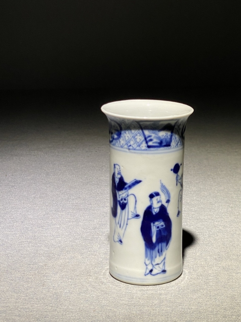 古玩陶瓷晚清人物紋青花花觚拍賣，當(dāng)前價(jià)格1480元