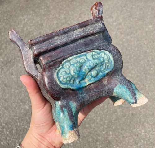 古玩陶瓷琺華彩獅紋鼎式爐拍賣，當前價格2600元