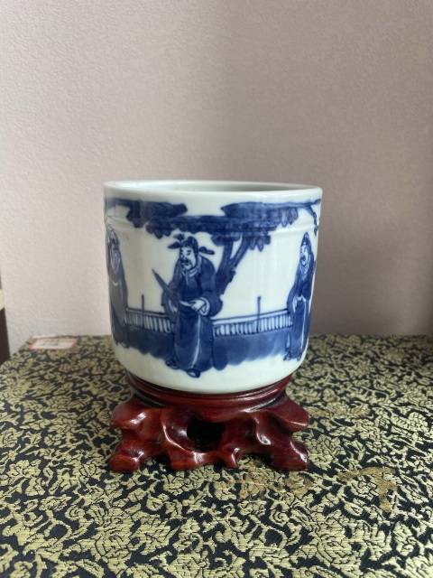 古玩陶瓷三星高照?qǐng)D青花圈足筒式香爐拍賣(mài),當(dāng)前價(jià)格5000元