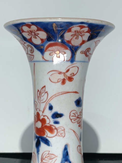古玩陶瓷清代青花礬紅束腰花觚拍賣，當前價格6500元