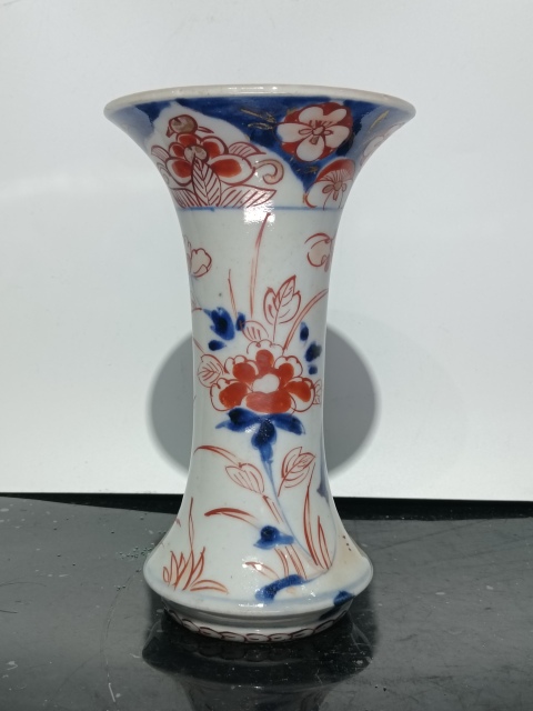 古玩陶瓷清代青花礬紅束腰花觚拍賣，當前價格6500元