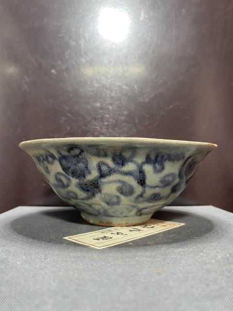古玩陶瓷明中青花纏枝碗拍賣(mài)，當(dāng)前價(jià)格2999元