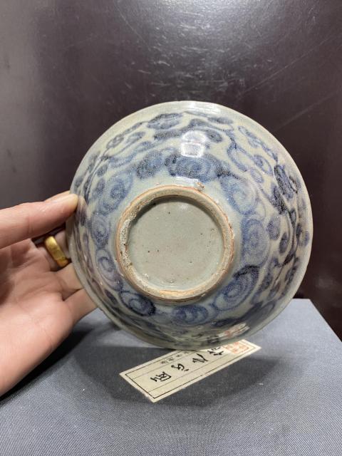 古玩陶瓷明中青花纏枝碗拍賣(mài)，當(dāng)前價(jià)格2999元