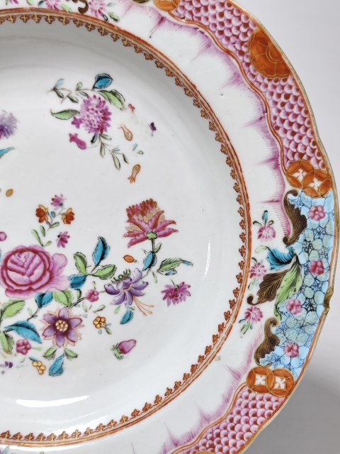 古玩陶瓷乾隆廣彩盤拍賣，當前價格2800元