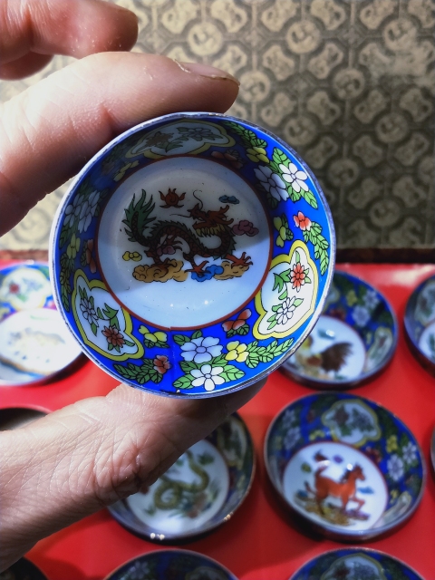 古玩陶瓷十二生肖圖紋杯拍賣，當前價格289元