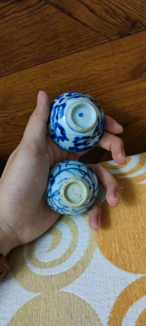 古玩陶瓷清中期.全品青花纏枝花卉杯2個388拍賣，當前價格388元