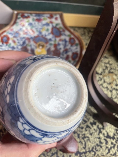 古玩陶瓷青花留白梅紋罐拍賣,當前價格5000元