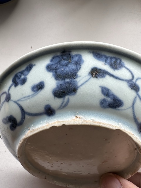 古玩陶瓷明空白期·青花鳳穿花紋盤拍賣，當(dāng)前價格798元
