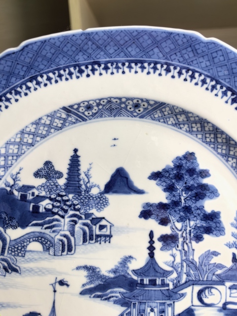 古玩陶瓷清乾隆 極品青花山水人物紋八方盤拍賣，當前價格550元
