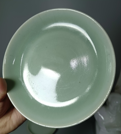 古玩陶瓷精美清中期豆青釉盤三件拍賣，當前價格128元