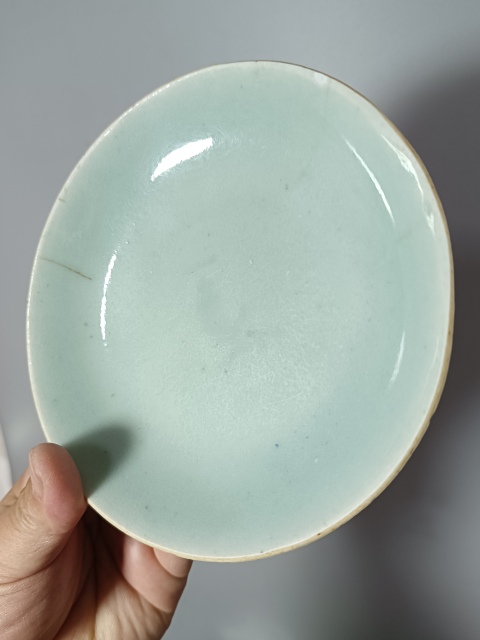 古玩陶瓷精美清中期豆青釉盤三件拍賣，當前價格128元