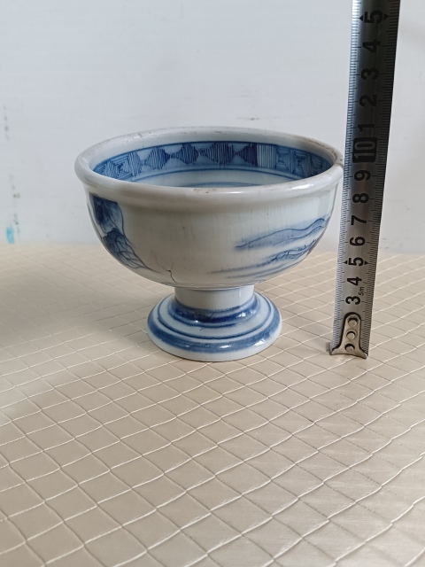 古玩陶瓷花鳥紋青花高足杯拍賣，當前價格2200元