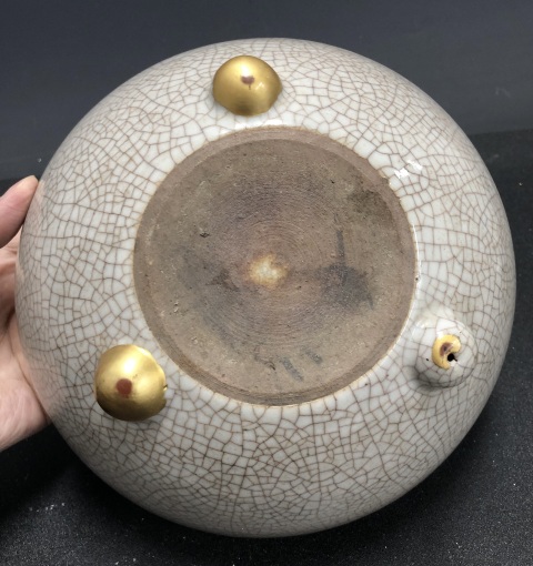 古玩陶瓷乾隆哥釉香爐拍賣,當前價格3000元