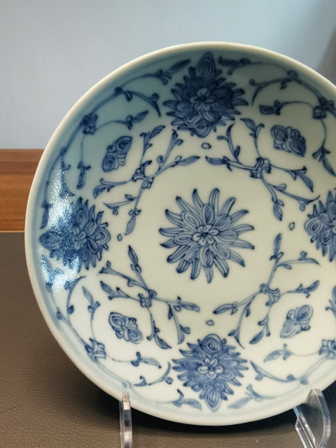 古玩陶瓷大清嘉慶年製官窯本朝青花淡描花卉紋盤拍賣，當前價格1300元