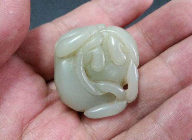 古玩玉器和田玉小擺件(恩愛)拍賣,當前價格680元