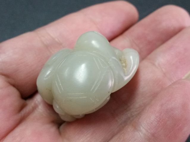 古玩玉器和田玉小擺件(恩愛)拍賣,當前價格680元