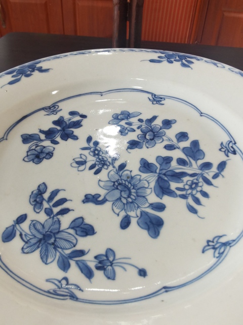 古玩陶瓷青花折枝花卉紋折沿盤拍賣,當前價格1500元