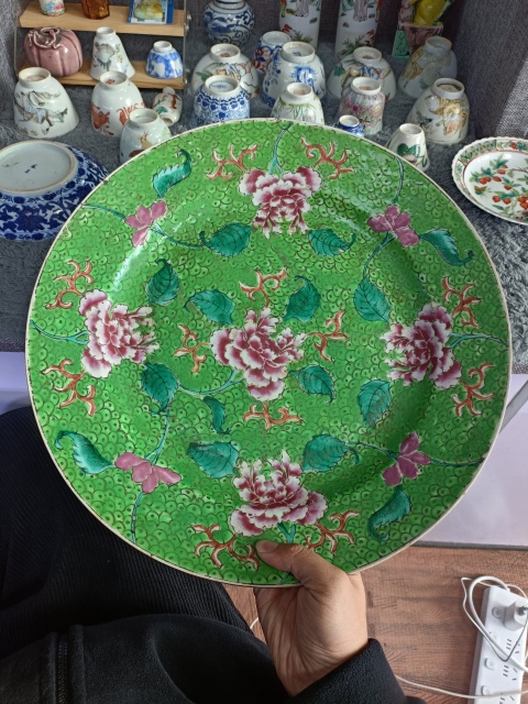古玩陶瓷乾隆綠釉粉彩大賞盤拍賣，當前價格28888元