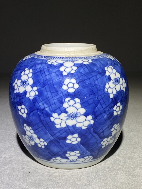古玩陶瓷青花冰梅圖蓋罐拍賣，當前價格13800元