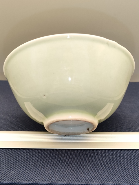古玩陶瓷民國,素雅冬青釉茶園拍賣,當前價格150元