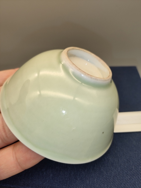 古玩陶瓷民國,素雅冬青釉茶園拍賣,當前價格150元