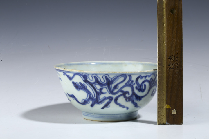 中国美術 古玩 清 康熙 梵文團龍紋青花大碗　茶碗 中国美術 古玩 清 康熙 梵文團龍紋青花大碗 茶碗 - メルカリ