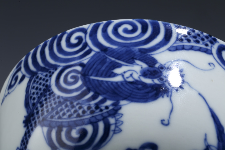 古玩陶瓷晚清代青花魚化龍紋小碗拍賣,當前價格5000元