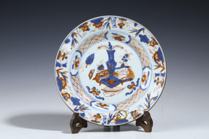 古玩陶瓷清康熙·青花礬紅描金博古紋折沿盤拍賣，當前價格2500元