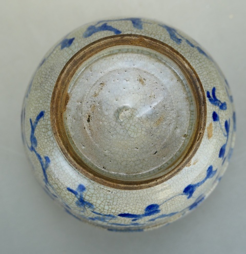 中国　明時代　哥釉青花花卉紋碗　送料込み0708 域鉴古玩】明晚期.龙泉窑系哥釉青花花卉纹罐（1368年-1644年