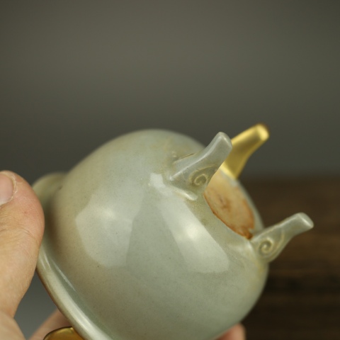 古玩陶瓷宋：龍泉鼎式爐拍賣，當(dāng)前價(jià)格4500元