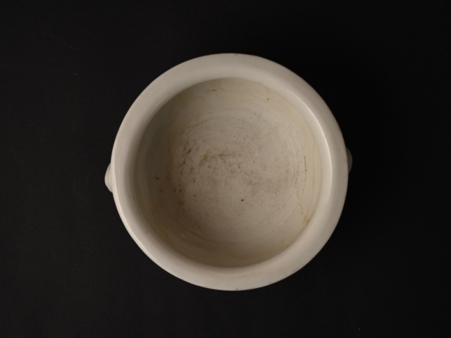 古玩陶瓷清:德化獸耳香爐拍賣,當前價格2200元