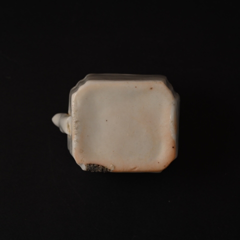 古玩陶瓷清：德化硯滴拍賣，當前價格680元