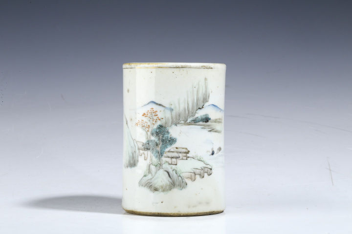 古玩陶瓷民國·淺絳彩山水紋筆筒真品鑒賞圖