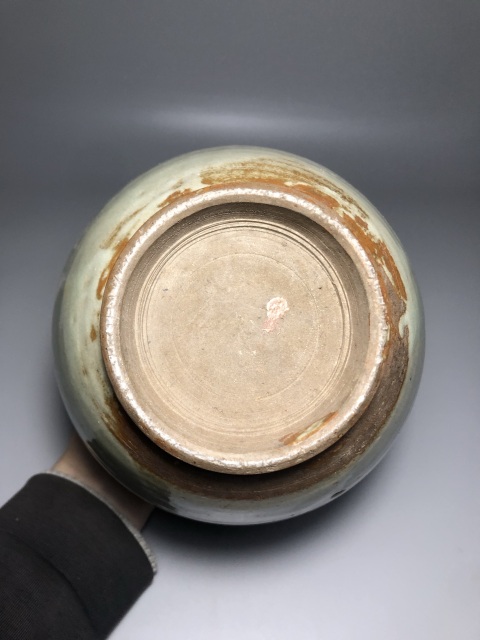 古玩陶瓷龍泉窯青白釉罐拍賣,當前價格0元