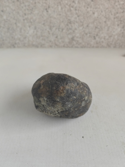 古玩玉器天然翡翠原石料拍賣，當前價格680元