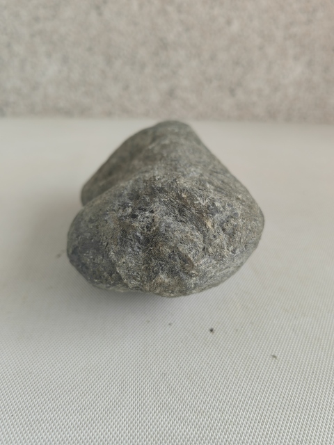 古玩玉器天然翡翠原石料拍賣,當(dāng)前價格680元